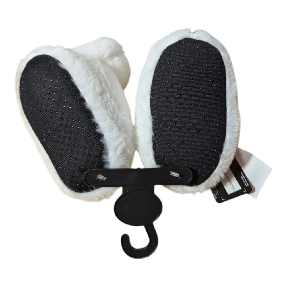 Baby Toddler White Fuzzy Abominable Snowman Slippers Size 4 Soft Cozy K-